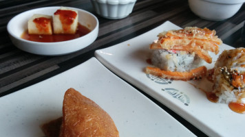 Sushi Kawa food