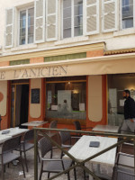 Brasserie Lanicien food