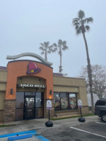 Taco Bell outside