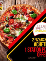 Station Pizza food