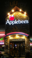 Applebee's Grill outside