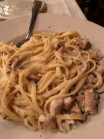 Mamma Onesta's Italian food