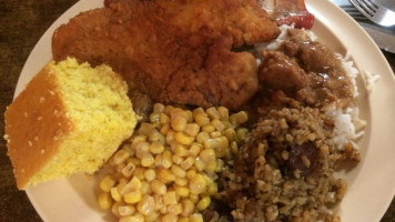 Hollier's Cajun Kitchen food