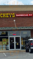 Dickey's Barbecue Pit outside