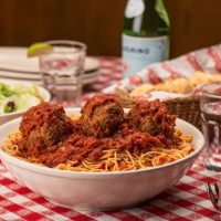 Buca di Beppo Arrowhead food