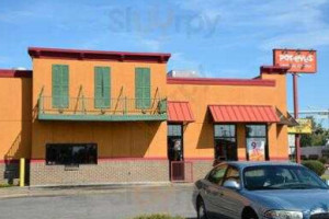 Popeyes Louisiana Kitchen outside