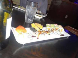 Sushi House food