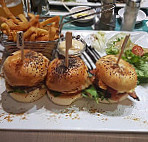 Le French Burger food