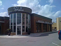 Stella Modern Italian Cuisine outside