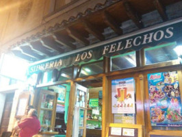 Los Felechos food