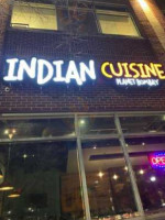 Planet Bombay Indian Cuisine food