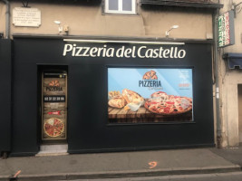 Pizzeria Del Castello food