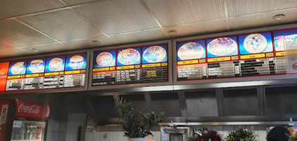 Star Kebab inside