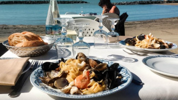 Vittoria Beach food