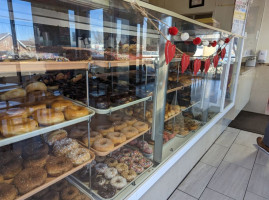 Winchell's Donut House food