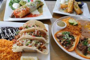 El Paraiso Mexican Cuisine food