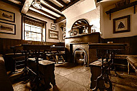 Gardeners Arms inside