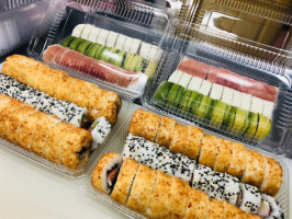 Se Destapó La Olla Sushi food