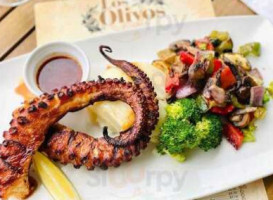 Los Olivos Bistro food