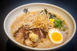 Ganko Ittetsu Ramen food