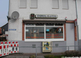 Alanya Döner outside