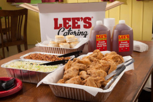 Lee's Famous Recipe Chicken food