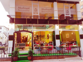 Mushroom Cafe Resto outside