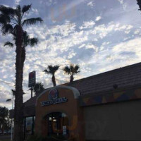 Taco Bell outside