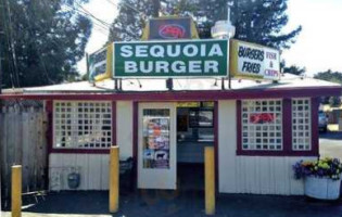 Sequoia Burger outside