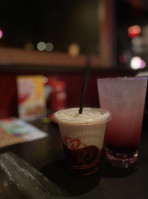 Red Robin Gourmet Burgers And Brews food