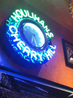 Houlihan's inside