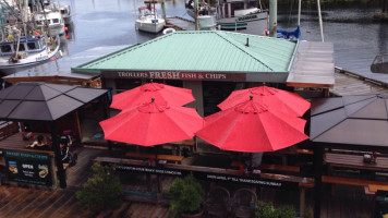 Troller's Fish & Chips outside