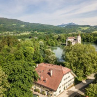 Schlosswirt Zu Anif Tagungshotel Hochzeitsfeiern outside