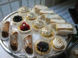 Giancarlo Fine European Pastries food