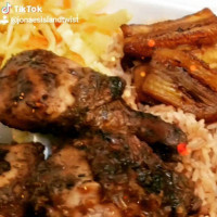 Jonae's Island Twist food