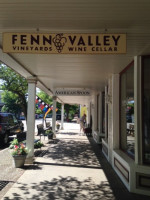 Fenn Valley Saugatuck Tasting Room outside