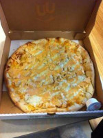 Alfredo's Pizza food