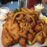 Riptide Sports Grille food