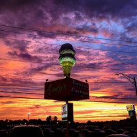 Andy's Frozen Custard food