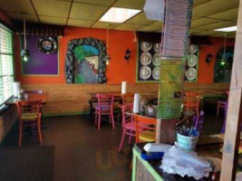 Taco N Madre inside