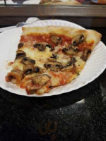 La Rondine Pizzeria food