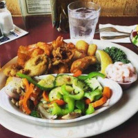 Gracie's Sea Hag Lounge Inc food