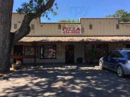 Templeton Pizza And Greek Food outside