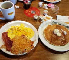 Dennys Centereach N.y. food