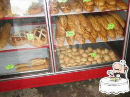 Panaderia El Mana food