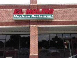 El Molino outside