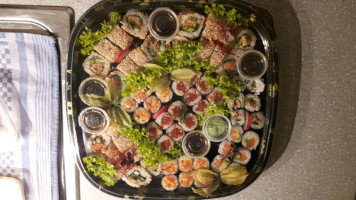 Yumi Sushi food