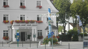 Gasthof zur Post outside