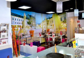 Yogurteria/cafeteria Capricci food