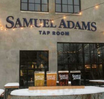 Samuel Adams Cincinnati Taproom food